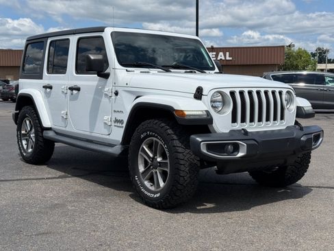 Used 2018 Jeep Wrangler Unlimited Sahara w/ Uconnect 4C Nav & Sound Group AWD/4WD image 2