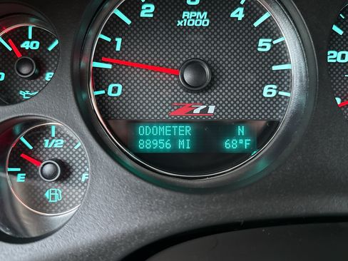 Used 2013 Chevrolet Tahoe LT w/ Suspension Package, Off-Road AWD/4WD image 17