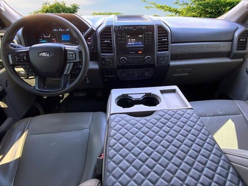 Used 2019 Ford F250 XL w/ Power Equipment Group image 8