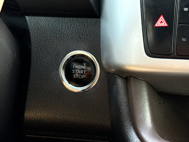 Used 2017 Toyota Highlander XLE FWD image 28