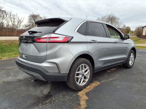 Used 2024 Ford Edge SEL image 5