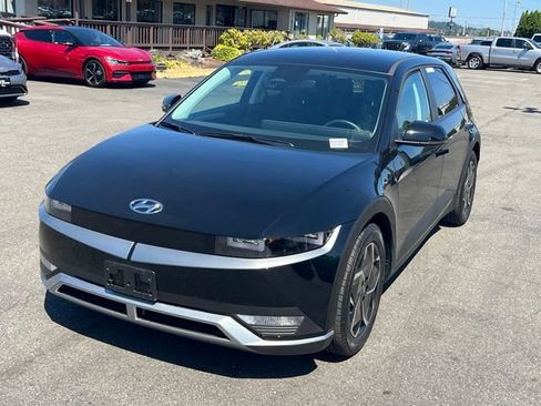 Used 2024 Hyundai Ioniq 5 SE RWD image 3