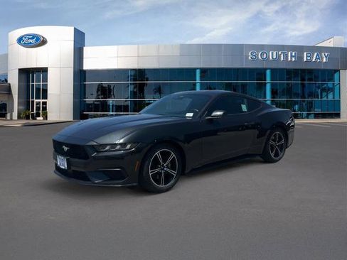 Certified 2024 Ford Mustang Coupe RWD image 1