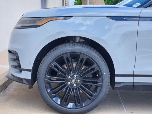New 2026 Land Rover Range Rover Velar Dynamic SE image 6