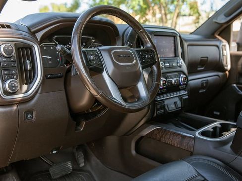Used 2020 GMC Sierra 3500 Denali w/ Denali Ultimate Package AWD/4WD image 10