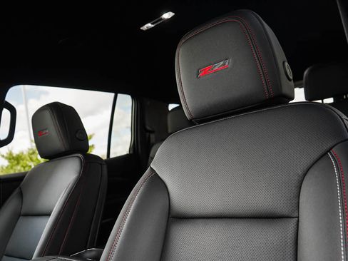 New 2026 Chevrolet Traverse Z71 w/ Driver Confidence Package image 21