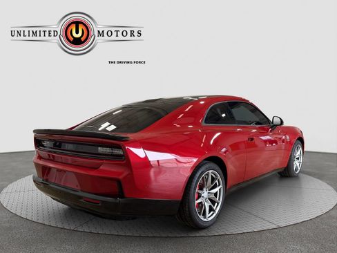 Used 2025 Dodge Charger Daytona Scat Pack w/ Track Pack AWD/4WD image 4