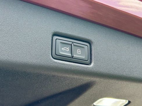 Certified 2025 Audi Q5 Prestige AWD/4WD image 44