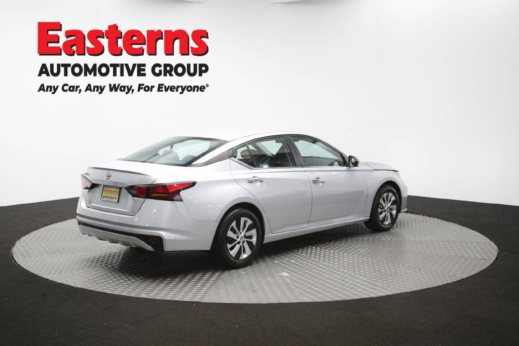 Used 2024 Nissan Altima 2.5 S FWD image 42