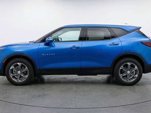 Used 2025 Chevrolet Blazer LT image 5