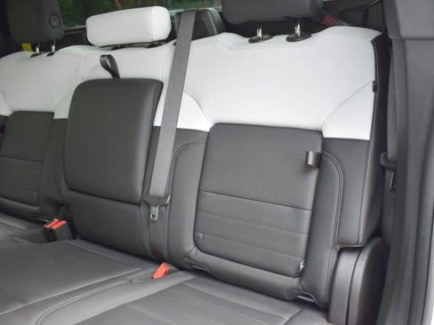 Used 2024 GMC Hummer EV 3X w/ LPO, Illumination Package AWD/4WD image 38