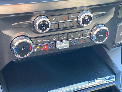 Used 2026 Ford F450 Lariat image 25