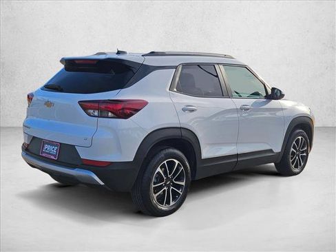 Used 2025 Chevrolet TrailBlazer LT image 5