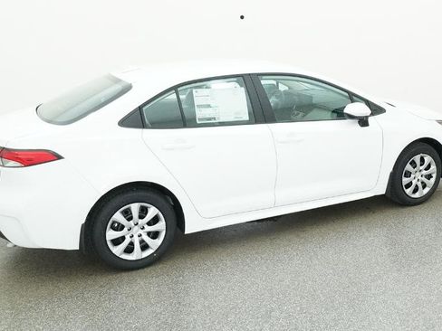 Used 2026 Toyota Corolla LE image 13
