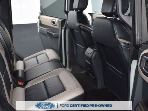 Certified 2024 Ford Bronco Wildtrak image 11