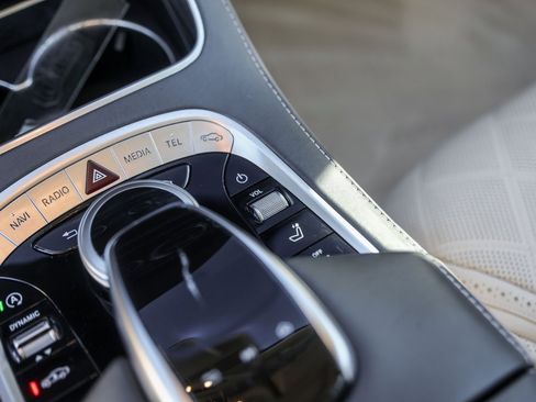 Used 2018 Mercedes-Benz S 560 4MATIC Sedan image 22