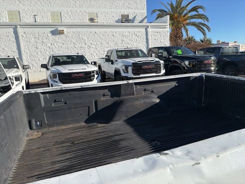 Used 2005 GMC Sierra 3500 W/T image 9