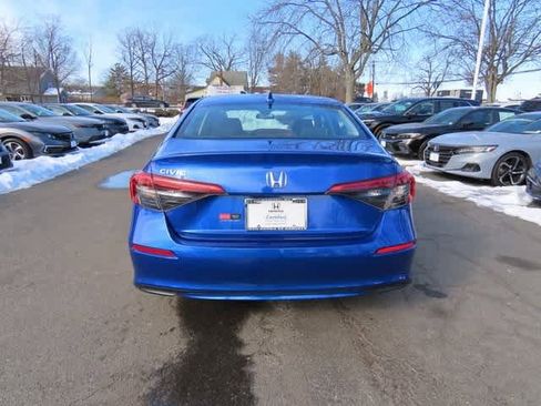 Certified 2023 Honda Civic EX image 5