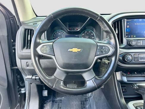 Used 2019 Chevrolet Colorado LT RWD image 11