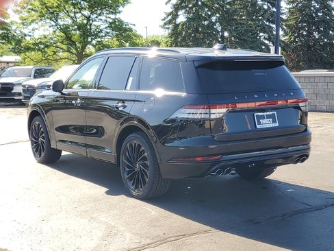 New 2026 Lincoln Aviator Reserve AWD/4WD image 3