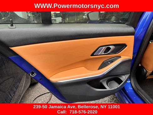 Used 2022 BMW 330i Sedan w/ M Sport Package RWD image 23
