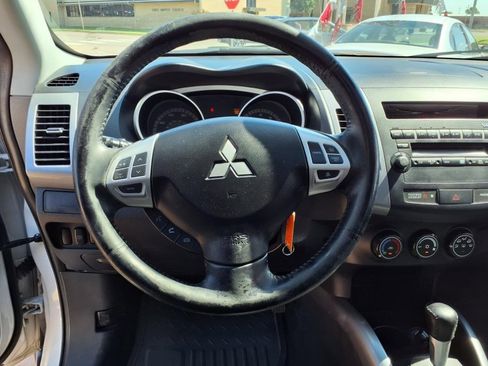 Used 2007 Mitsubishi Outlander ES image 7