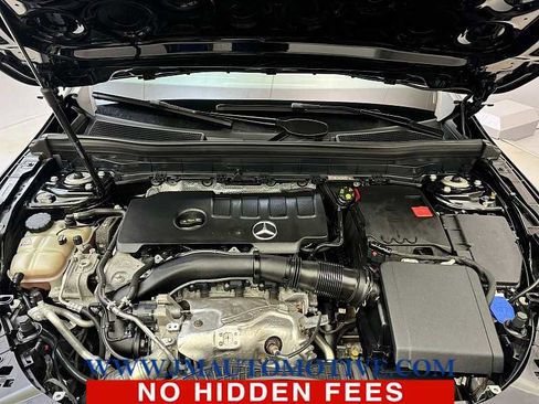 Used 2022 Mercedes-Benz GLB 250 4MATIC image 10