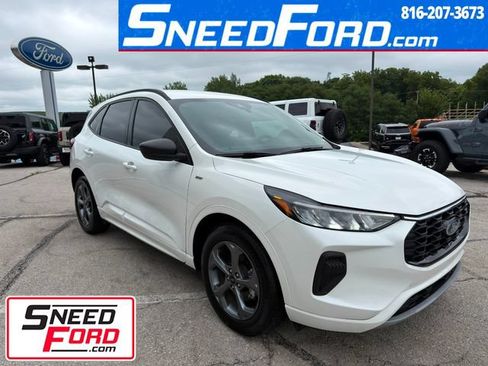 Used 2024 Ford Escape ST-Line w/ Tech Pack #1 FWD image 1