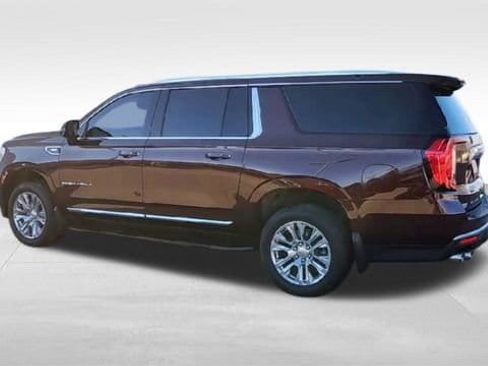Certified 2022 GMC Yukon XL Denali image 6