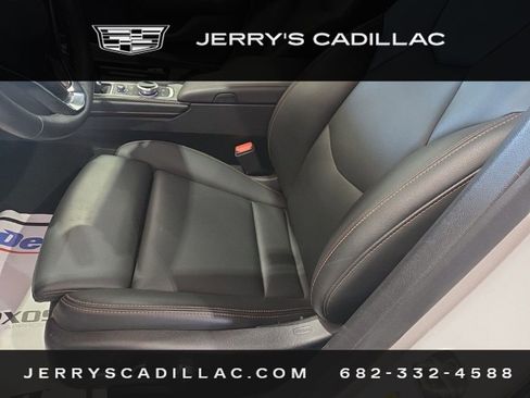 Used 2025 Cadillac CT5 Sport RWD image 7
