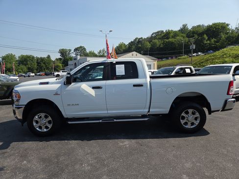 Certified 2024 RAM 2500 Big Horn w/ Off Road Package AWD/4WD image 7