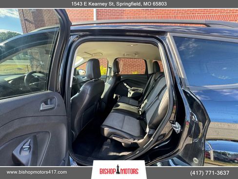 Used 2019 Ford Escape SE image 7