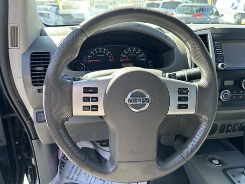 Used 2020 Nissan Frontier SV w/ Midnight Edition Floor Mats image 37