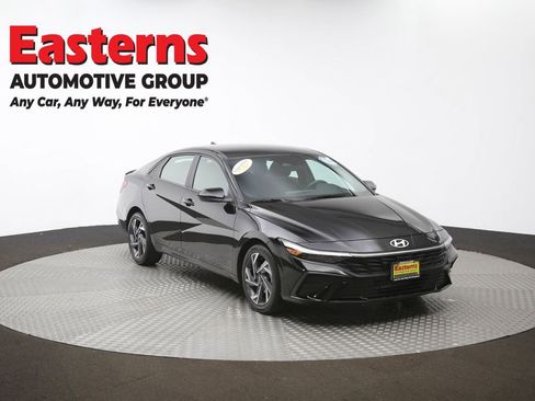 Used 2025 Hyundai Elantra Sport w/ Cargo Package image 49