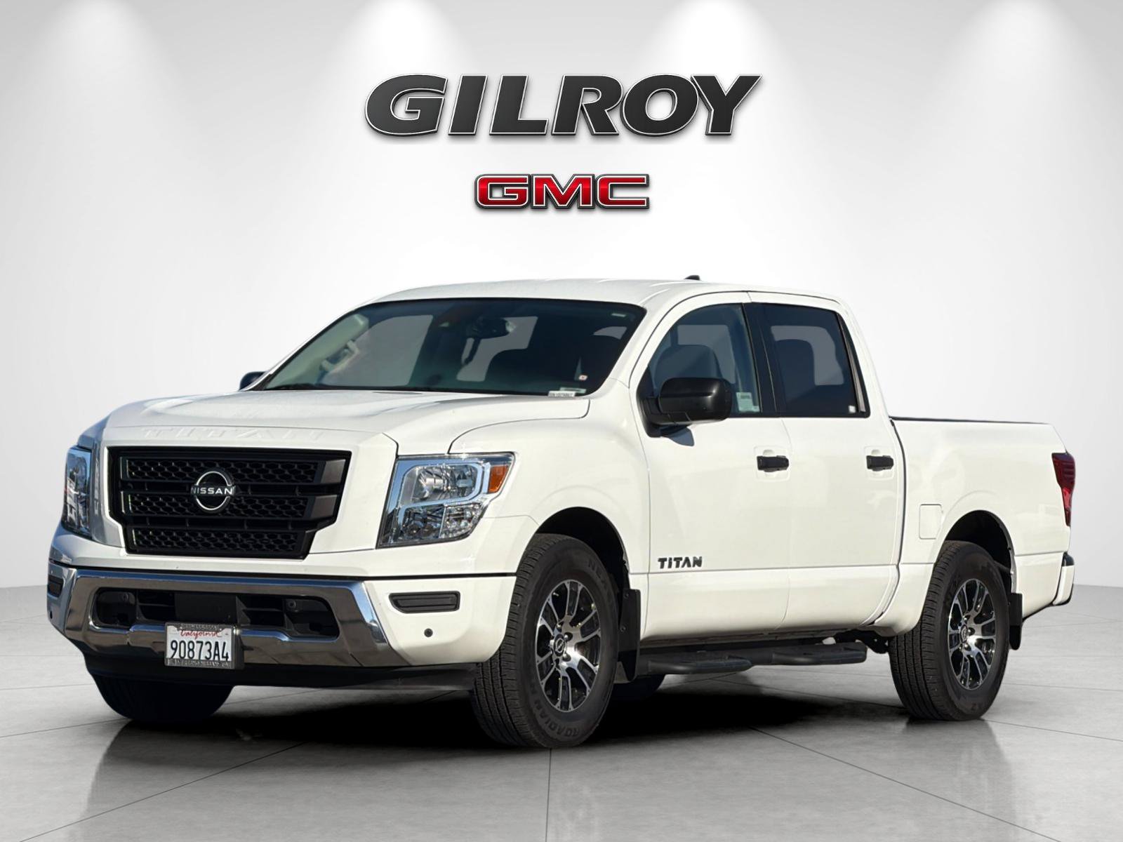 Used 2024 Nissan Titan SV w/ SV Convenience Package RWD image 7