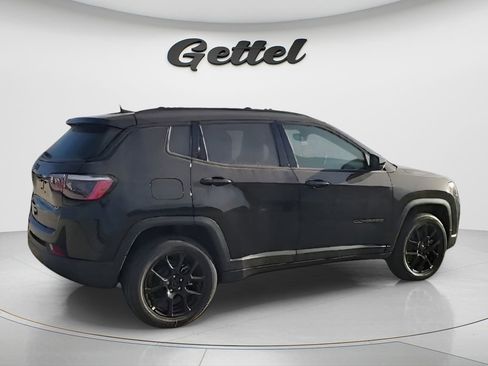 Used 2026 Jeep Compass Latitude image 8