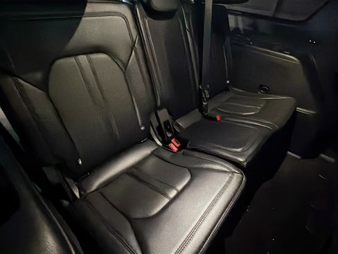 Used 2021 Ford Expedition Max Limited image 14