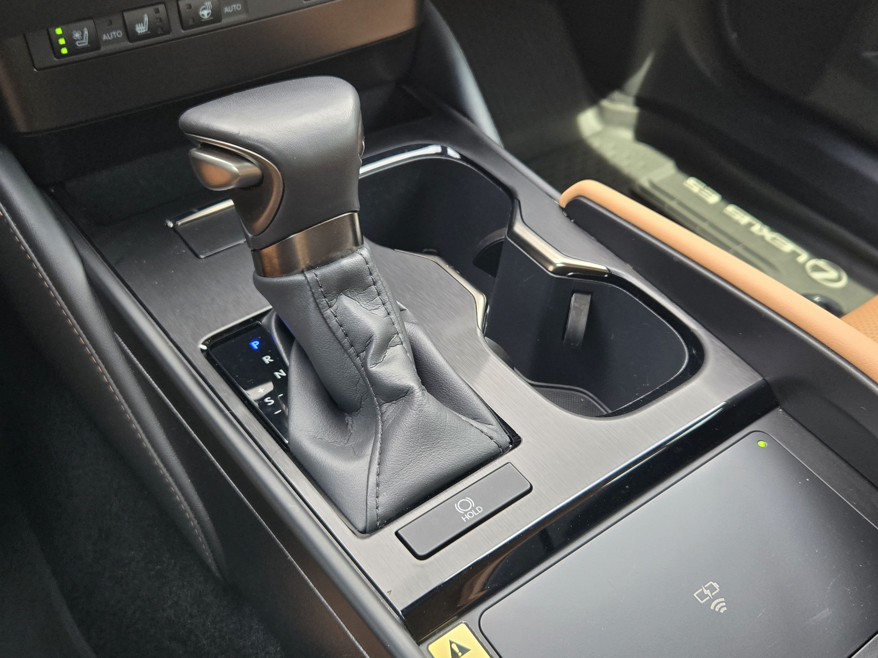 Used 2025 Lexus ES 350 w/ Premium Package FWD image 18