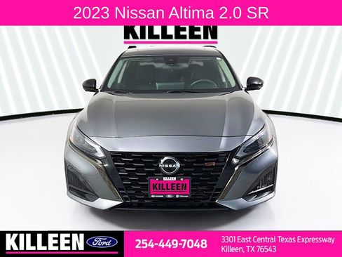 Used 2023 Nissan Altima 2.0 SR FWD image 2