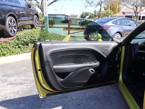 Used 2021 Dodge Challenger R/T Scat Pack w/ T/A Package image 23