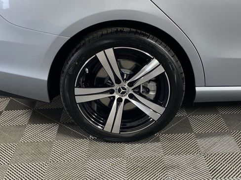 New 2025 Mercedes-Benz C 300 4MATIC Sedan image 10