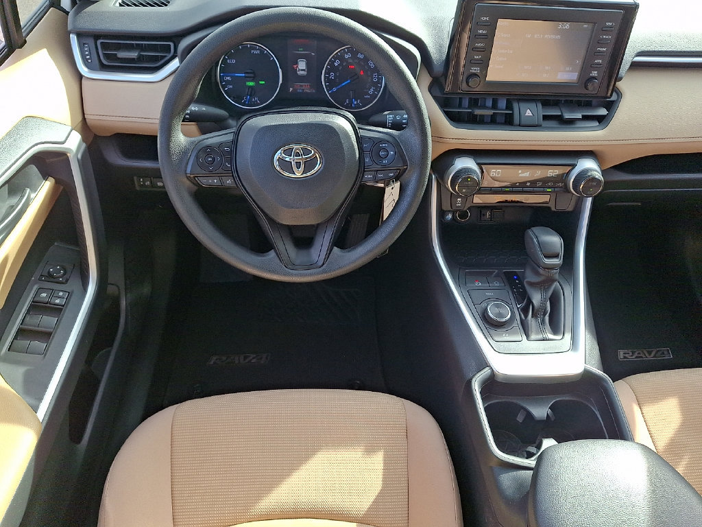 Used 2019 Toyota RAV4 LE w/ Carpet Mat Package AWD/4WD image 11