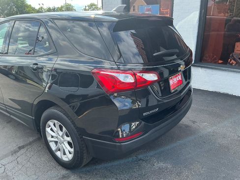 Used 2019 Chevrolet Equinox LS w/ LS Convenience Package FWD image 26
