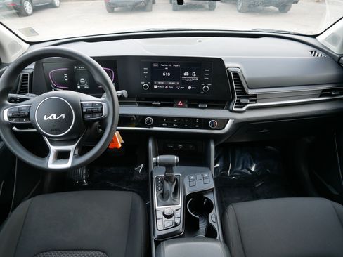 Certified 2024 Kia Sportage LX image 10