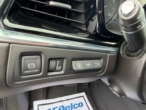 Used 2021 Cadillac XT6 Premium Luxury image 21