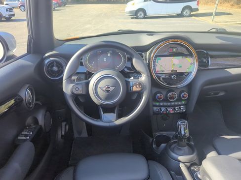 Certified 2023 MINI Cooper S image 30