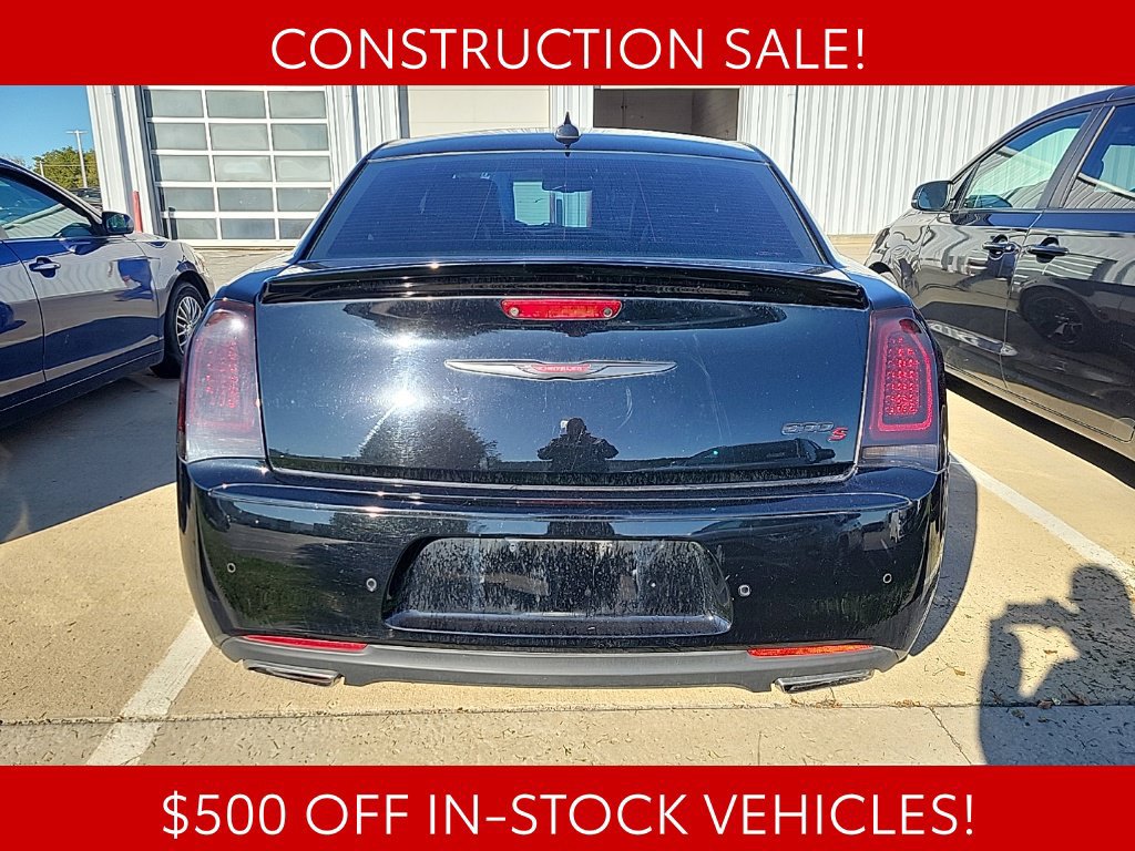Used 2021 Chrysler 300 S w/ S Model Appearance Package RWD image 3