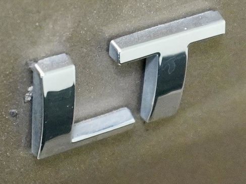 Used 2018 Chevrolet Trax LT w/ LT Convenience Package image 38