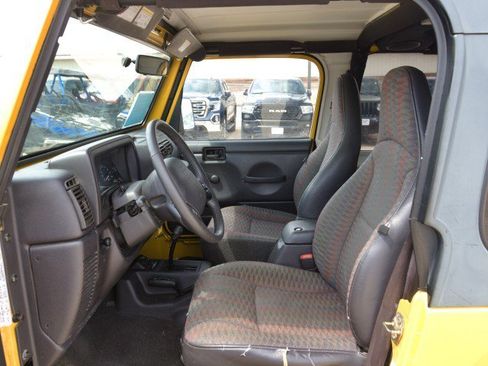 Used 2000 Jeep Wrangler Sport AWD/4WD image 13