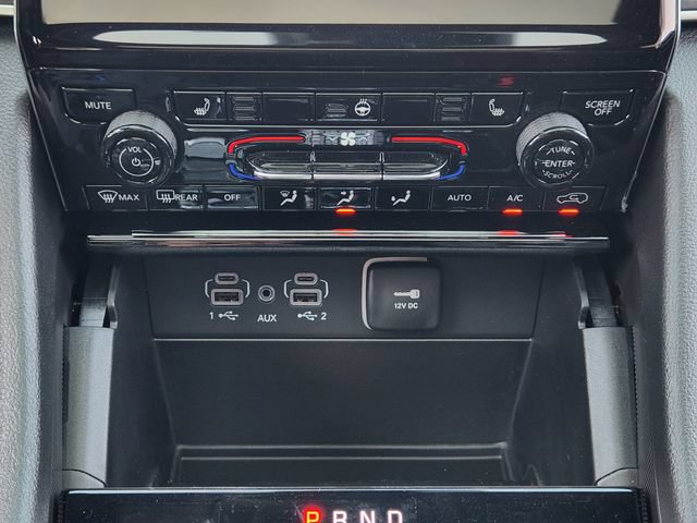 New 2025 Jeep Grand Cherokee Limited w/ Black Appearance Package AWD/4WD image 15